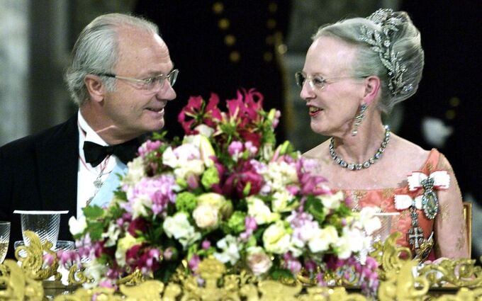 Dronning Margrethe Snakket Med Svenskekongen Før Hun Abdiserte Vg Nå Nyhetsdøgnet 