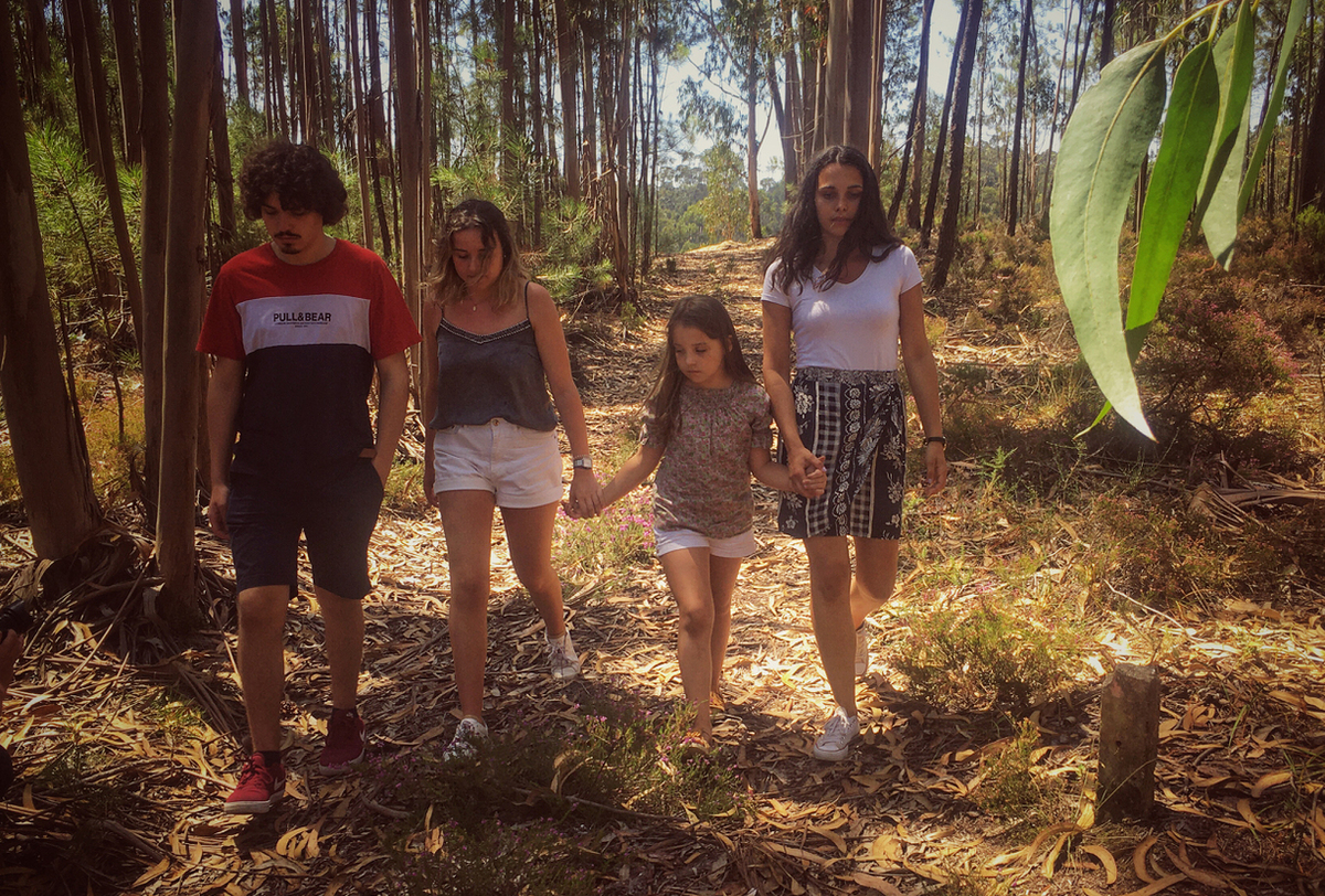 Syskonen Martim Agostinho, 20, Cláudia Agostinho, 24,  Mariana Agostinho, 11, och deras kusin Catarina Mota, 23, stämmer flera regeringar i Europa för klimatförändringarna.