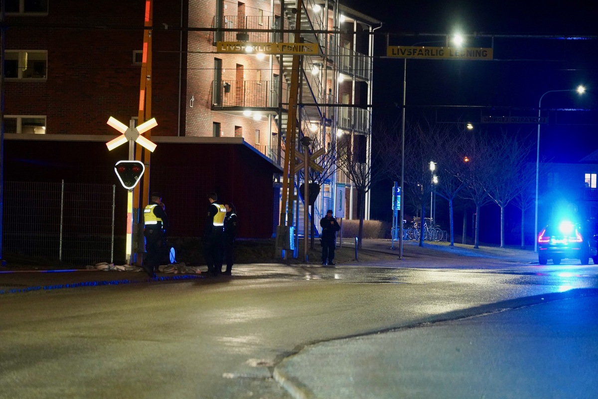 Polis på plats i Växjö.