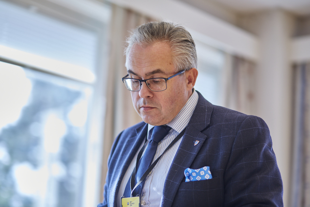 Ordfører i Øygarden, Tom-Georg Indrevik, opplever i likhet med mange andre kommuner en økning i antall smittede.