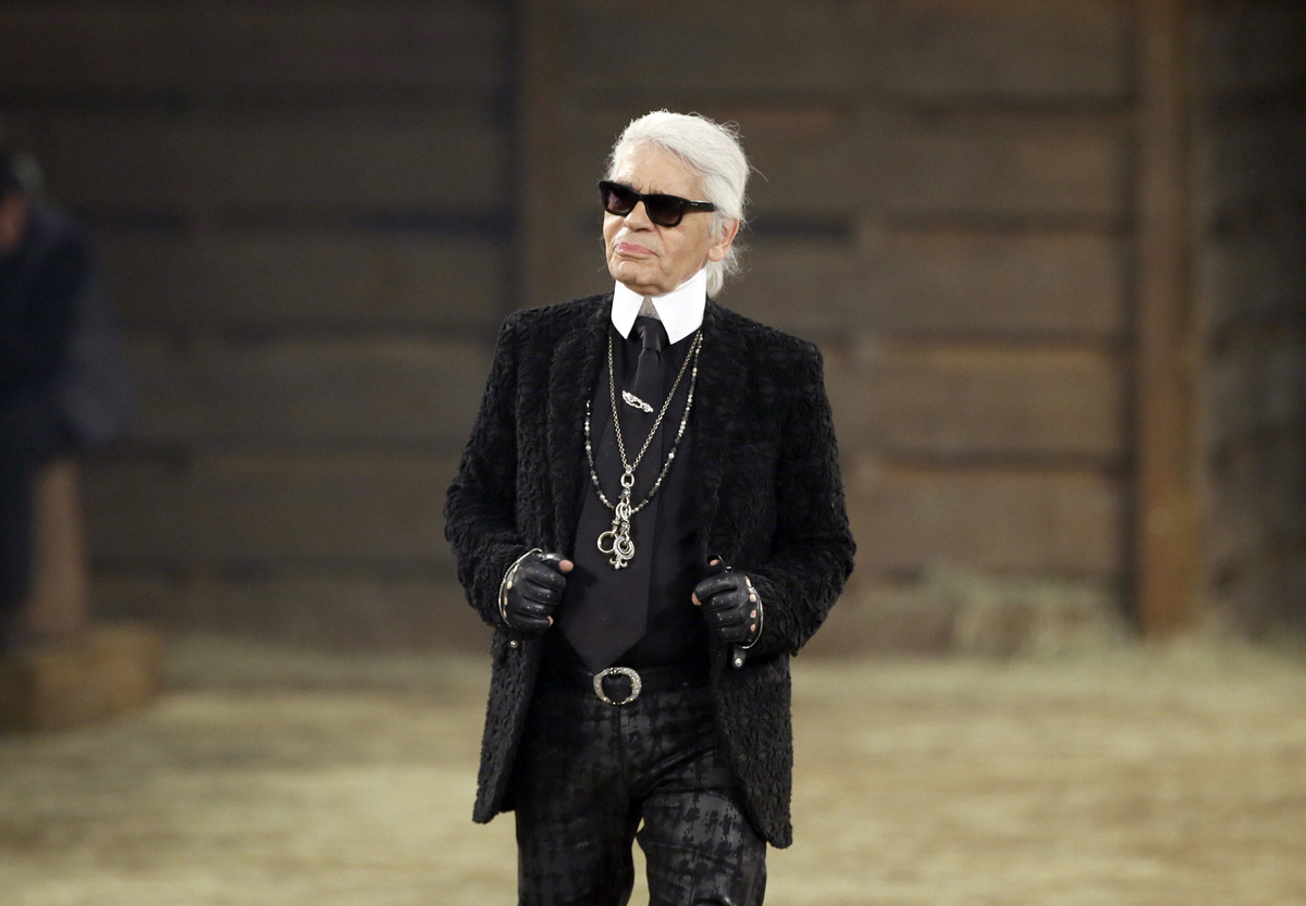 Den avdøde moteskaperen og -designeren Karl Lagerfelds leilighet er solgt.