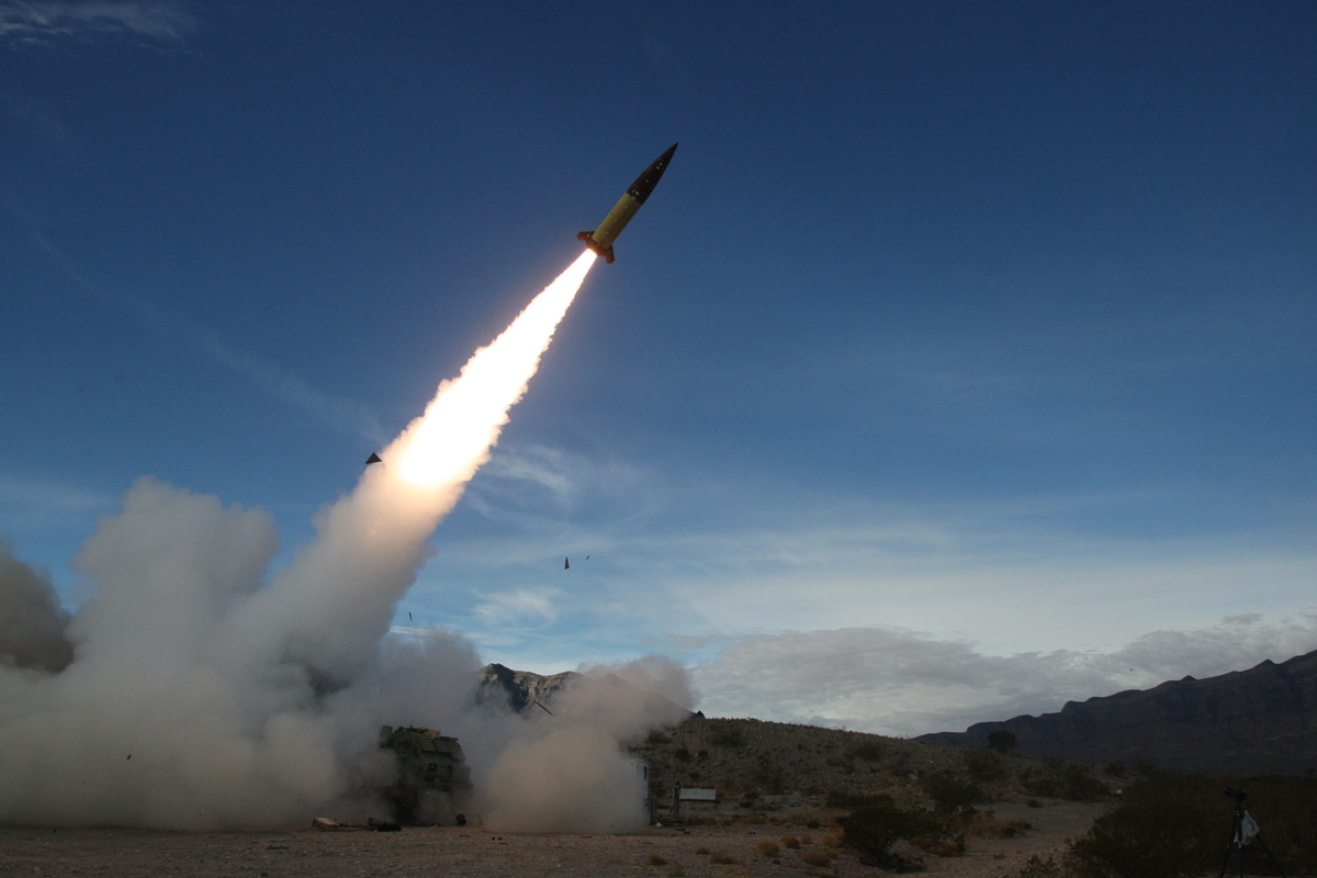 Testing av en langtrekkende rakett på den amerikanske militærbasen Fort Bragg i desember 2021.