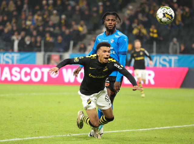 Kraftigt minskad vinst för AIK