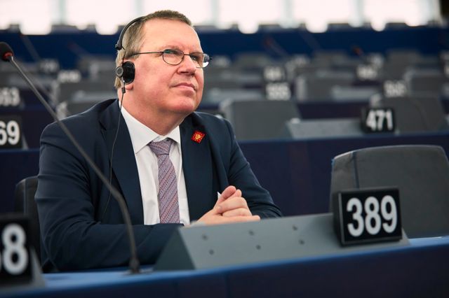 Svenska EU-parlamentsledamoten Erik Bergkvist (S) har avlidit. Arkivfoto.