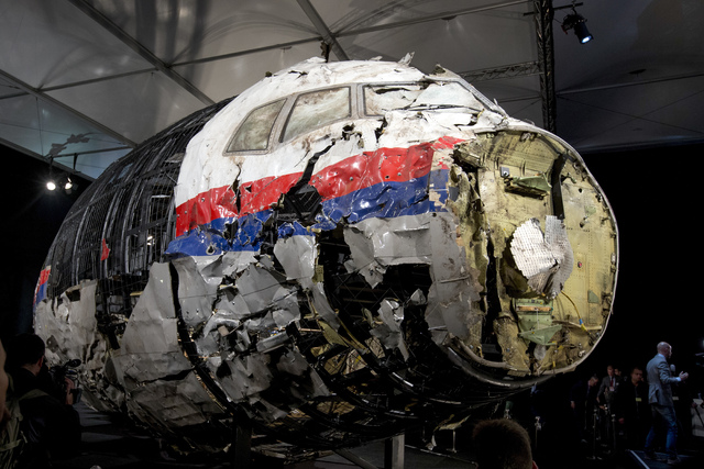 En rekonstruktion av flyg MH17 som sköts ner av BUK-robot 2014. 