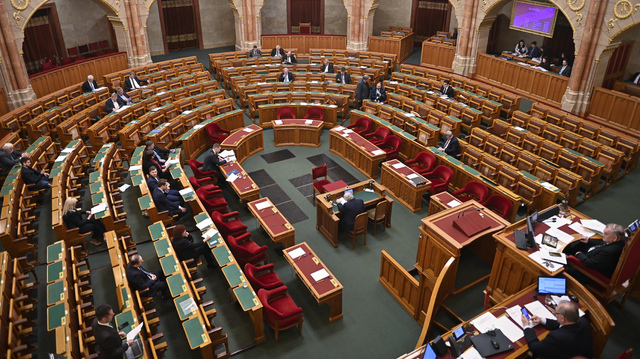 Ungerns parlament röstade om Finlands Nato-ansökan idag. 