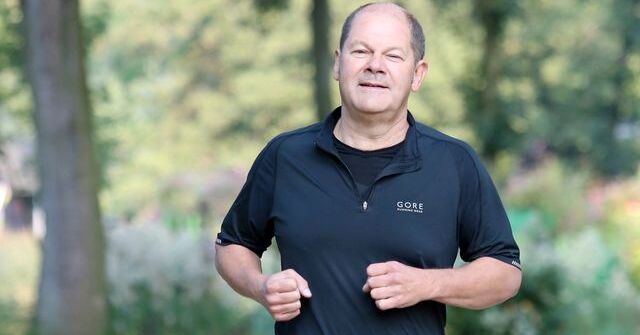 Olaf Scholz på en joggingtur 2013.