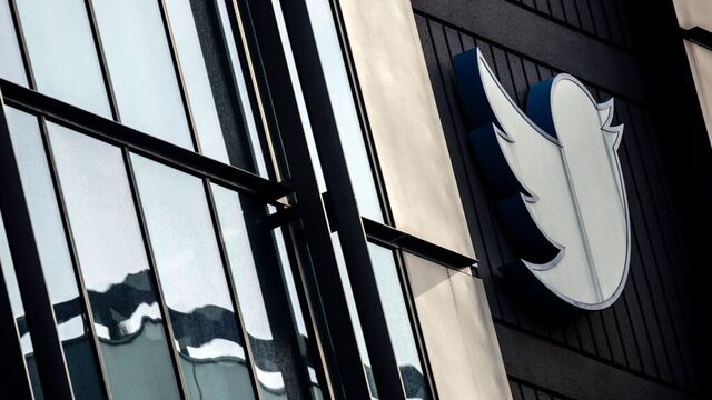 Twitter er i gang med å gjenåpne stengte kontoer. Over 11.000 kontoer ble stengt i 2020 for å ha spredd usannheter om korona og vaksine.
Foto: San Francisco Chronicle via AP / NTB