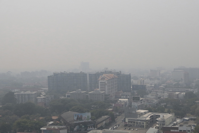 Smog över Chiang Mai i slutet av mars. 