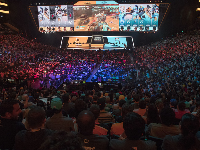 <p><b>FULL SAL:</b> Barclays Stadium i New York var fullsatt, da 19.000 spillentusiaster så finalen i spillet Overwatch.</p>