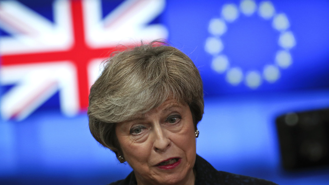 <p><b>HASTER:</b> Britene skal etter planen ut av EU den 29. mars. Foreløpig er den ingen avtale som sikrer en myk overgang. Statsminister Theresa May jobber nå på spreng for å blidgjøre alle parter. </p>