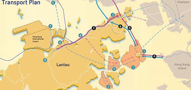 <p><b>SLIK BLIR DET:</b> De rosa-skraverte feltene er de planlagte nye øyene. Det gule landområdet er den eksisterende Lantau-øya, mens sentrum av Hongkong-by er det grå til høyre på illustrasjonen. Dette er fra myndighetenes transportplan for prosjektet</p>