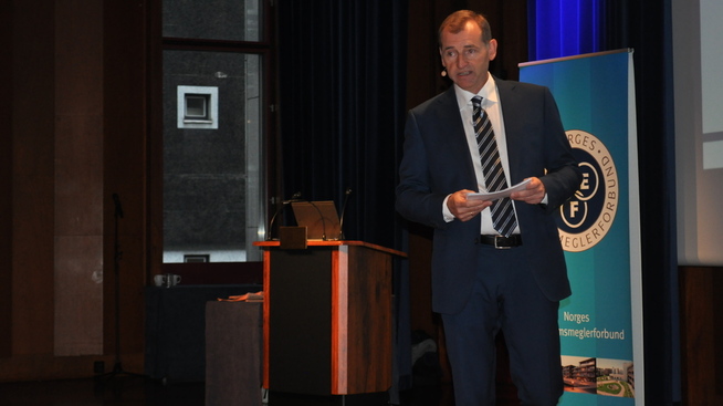 <p><b>FRYKTER KLASSEBY</b>: Administrerende direktør Carl O. Geving sa i sitt foredrag på Boligkonferansen at han mener Olso må få opp boligbyggingen.</p>