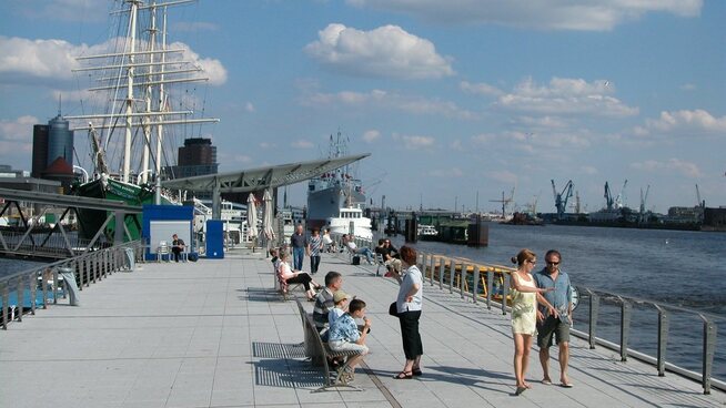<p><b>STARTHAVN:</b> Hamburg (bildet) og Amsterdam er startsted for de nye cruiserutene i de norske fjordene.</p>