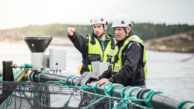 <p><b>HØY INTERESSE:</b> Gründer Sven Jørund Kolstø (t.v.) forteller at interessen er stor for det nye produktet. </p>