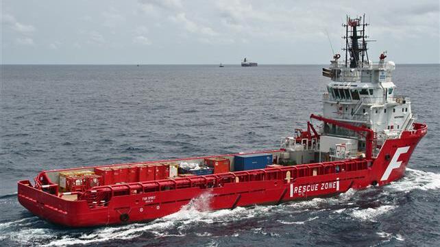 <p><b>RAMMES AV STREIKEN:</b> Solstad Farstad merker at etterspørselen etter offshorerederiets tjenester går ned som en følge av streiken. Arkivbilde av forsyningsskipet Far Solitaire.</p>