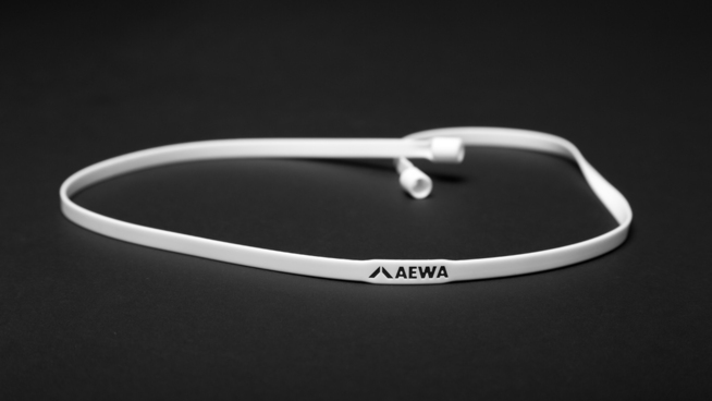 <p><b>AIRSTRAPS:</b> Produktet til Aewa-gründerne er laget av silikon, er litt klebrig og krøller ikke – og skal sørge for at ikke Airpodsene forsvinner. I tillegg har den fått en design som skal appellere designmessig til Apple-kundene.</p>