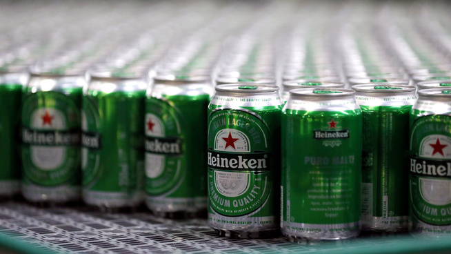 <p>ØL: Heineken forteller at de alltid bygger opp ekstra lagre med øl for å klare etterspørselen når det nærmer seg sommersesong.</p>