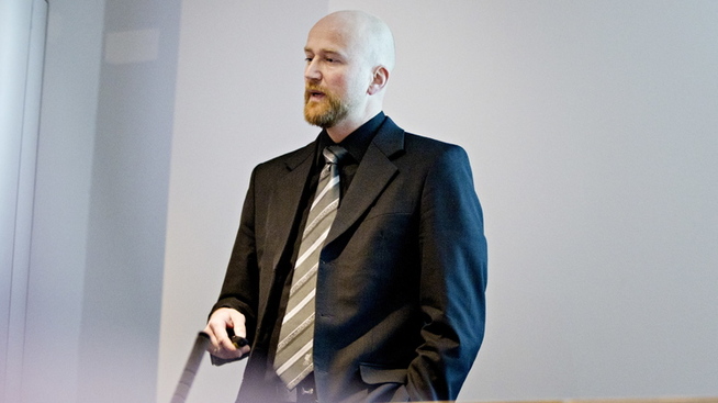 <p><b>POLITISK MOTIVERT:</b> Torbjørn Kjus tror Trumps sterke ønske om å redusere oljeprisen handler om å beholde velgerne før mellomvalget.</p>