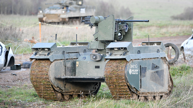 <p><b>UBEMANNET:</b> Dette er et ubemannet Titane Strike-kjøretøy, som er utstyrt med et maskingevær. Bildet ble tatt under øvelsen Autonomous Warrior 18 i fjor høst, der formålet var å forstå hvordan militæret kan bruke roboter og kunstig intelligens best mulig.</p>