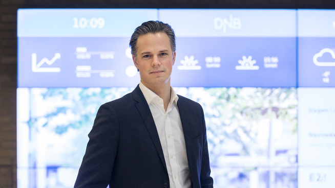 <p><b>«STYGT OG UGREIT»</b> DNB tilbyr selv forbrukslån, men informasjonsdirektør Even Westerveld synes det er usmakelig å koble lånetilbud til et tiltak som virke innstrammende.</p>
