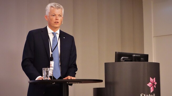 <p><b>TAKLER OLJEPRISEN:</b> Statoil klarer å dekke både investeringer og utbytte ved en oljepris på 50 dollar fatet, fra 100 dollar fatet for tre år siden, sier selskapets finansdirektør Hans Jakob Hegge som torsdag la frem resultatet for andre kvartal.</p>