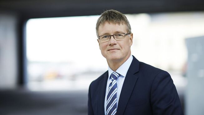 <p><b>SER POSITIV UTVIKLING:</b> Bank2-direktør Frode Ekeli mener mediefokus har bidratt til å få flere nordmenn til å ta grep ut av betalingsknipen.</p>