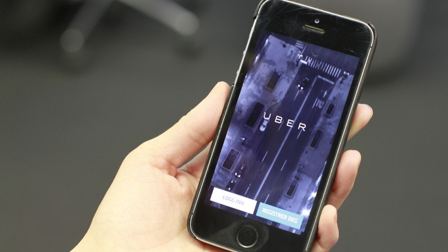 <p><b>FREMTIDEN:</b> Jens Ulltveit-Moe, som selv kjører Uber, er overbevist om at prisene for persontransport i fremtiden vil være halvparten av i dag, at servicen er vesentlig bedre og at arbeidsmarkedet blir betraktelig mer fleksibelt enn det er i dag</p>