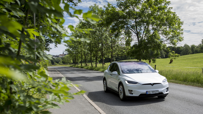 & lt; p & gt; & lt; b & gt; Komm Flere TESLAER P & # xC5; VEIENE: & lt; / b & gt; I fellesferien kan du spotte in Model X p & # xE5; veiene and Norge idet in Rekke reservasjonsholdere f & # xE5; r hendene p & # xE5; rattet. & lt; / p & gt;