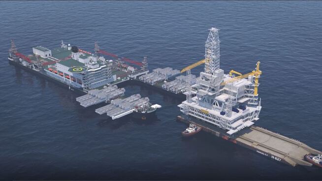 <p><b>VERDENS STØRSTE:</b> Pioneering Spirit er verdens største fartøy. Det skal løfte den 22.000 tonn tunge boreplattformen om bord og frakte den til Johan Sverdrup-feltet for installering. </p>