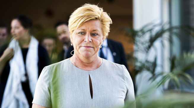 <p><b>BEKYMRET:</b> Finansminister Siv Jensen sier hun håper den kraftige forbrukslån-veksten vil bremse opp.</p>
