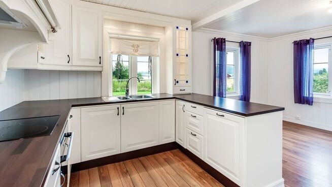 <p><b>RESTORED:</b> Småthe farm in Nord-Odal is nicely renovated iføaccording to the broker.</p>