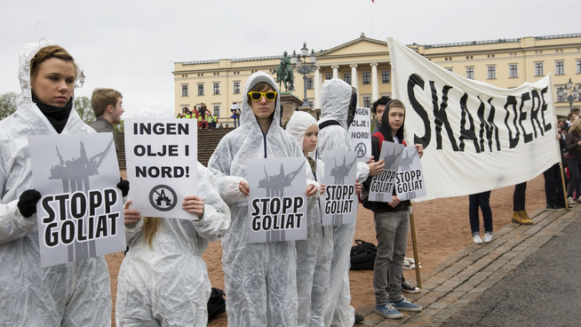 <p><b>LANGVARIG KAMP:</b> Natur og Ungdom har i lang tid kjempet mot oljeleting i Barentshavet. Her demonstrerer de mot godkjenning av Goliat-søknaden i 2009.</p>