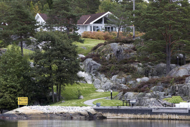 <p><b>HYTTELUKSUS:</b> Ole Robert Reitan har hytte på Sauøya i Kragerø. Reitan kjøpte hytta i 2008 for 14,5 millioner kroner.</p>