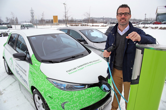 <p><b>SATSER PÅ NYE FORRETNINGSOMRÅDER:</b> Fortum Norge valgte i 2014 å selge sitt nettselskap, Fortum Distribution. Nå satser selskapet på ladestasjoner for elbiler samt salg av solcellepaneler, i tillegg til salg av strøm, sier daglig leder Paul Ferguson.</p>