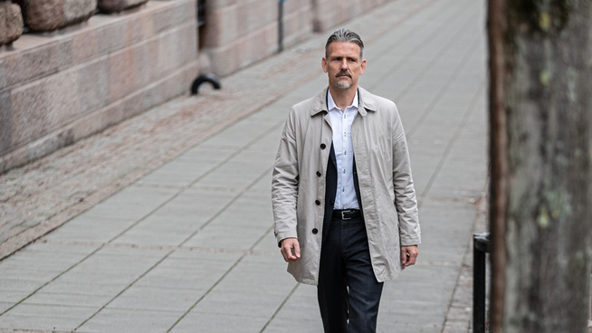 <p><b>MENTE DE KJENTE HAM GODT NOK:</b> Kina-investor Chris Rynning, her avbildet før et intervju med E24 i Oslo i februar 2019.</p>