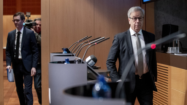 <p>Sentralbanksjef Øystein Olsen hevet, som ventet, styringsrenten fra én til 1,25 prosent. Det gjør det dyrere for bankene å finansiere boliglånene.</p>