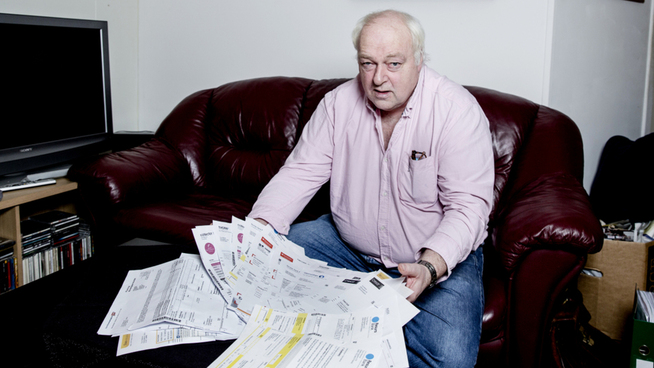 <p><b>STOR GJELD:</b> Tom (58) fortalte nylig E24 hvordan han, tross sin spilleavhengighet, fikk 2,7 millioner i forbrukslån. Nå er pengene spilt bort – og 24 kreditorer har fått beskjed om at kassen er tom.</p>