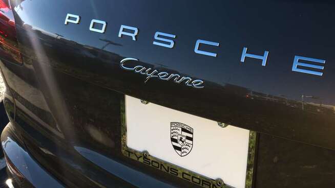  <b>RAMMET:</b> 410.000 av de  800.000 bilene er Porsche Cayenne, som er bygget  mellom 2011 og i år. 