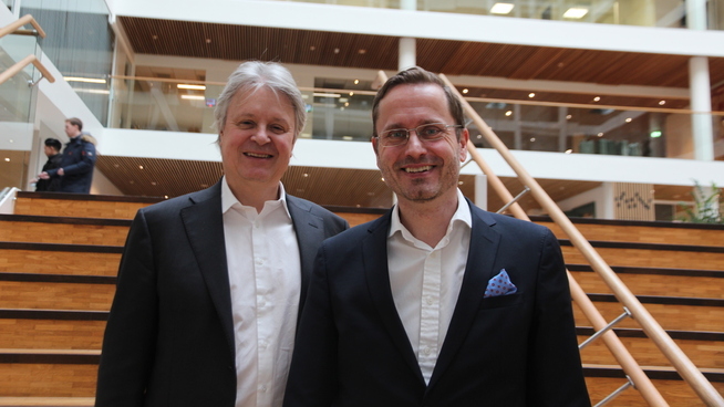 <p><b>PEKER PÅ DRIV:</b> Nordeas konsernsjef Casper von Koskull og Nordea Norge-sjef Snorre Storset sier det norske markedet går godt. – Norge utmerker seg med kraftig vekst i utlånsvolum på både bedrift- og privatsiden. </p>