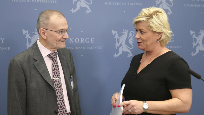 <p><b>LEDET UTVALG:</b> Knut Anton Mork ledet i fjor et utvalg som kom med anbefalinger om aksjeandelen i Oljefondet til finansminister Siv Jensen (Frp).</p>