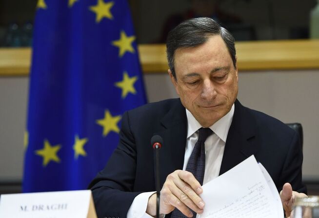 <p><b>ER FOR FJERNING:</b> ESB-sjef Mario Draghi la ikke skjul på at han ikke finner gode argumenter for å beholde 500-eurolappen i eurosonen under dagens tale i EU-parlamentet. </p>