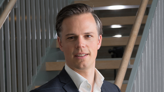 <p>Even Westerveld, informasjonsdirektør i DNB, sier bankens kunder har spart flere hundre millioner på tilbudene.</p>