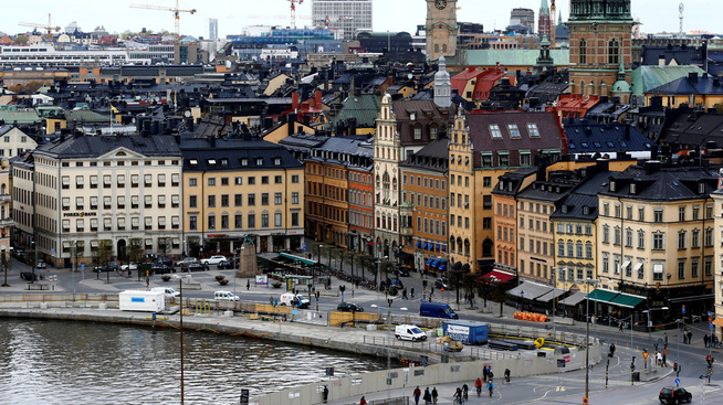 <p><b>GAMLA STAN:</b> Historisk lav rente og bedret arbeidsmarked har sendt opp prisene i Stockholm de siste årene. </p>