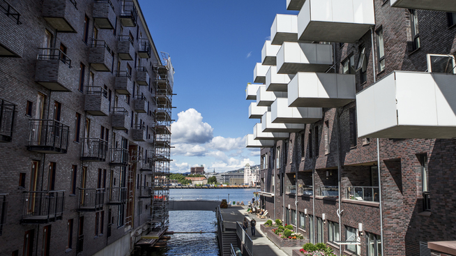 <p><b>UTSIKT:</b> Boliger på Sørengkaia, med utsikt mot Havnelageret, og i det fjerne rådhusets tårn.</p>