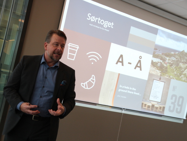 <p><b>SØRTOGET</b>: Direktør for Go-Ahead i Norden presenterte i dag planene for togdriften på strekningen som skal hete Sørtoget. Han sier selskapet er sultne på flere strekninger i Norge, men vil ikke gå inn på om de vil by på Pakke Nord og Pakke Vest som skal bestemmes i 2019.</p>