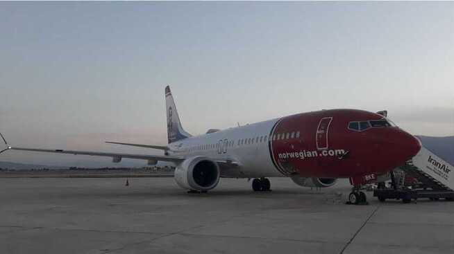 <p><b>ENDELIG AVGANG:</b> Norwegians Boeing 737 Max-fly med registreringsnummer LN-BKE stod fast 70 dager før det fredag kunne ta av.</p>
