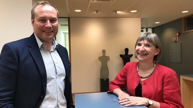 <p><b>GEOPOLITISKE EKSPERTER:</b> Spesialrådgiver Aud Lise Norheim i KPMGs granskingsavdeling har over 30 års erfaring fra utenrikstjenesten med blant annet flere utestasjoneringer i Midtøsten. Erik Arvnes er leder i granskingsavdelingen i KPMG.</p>
