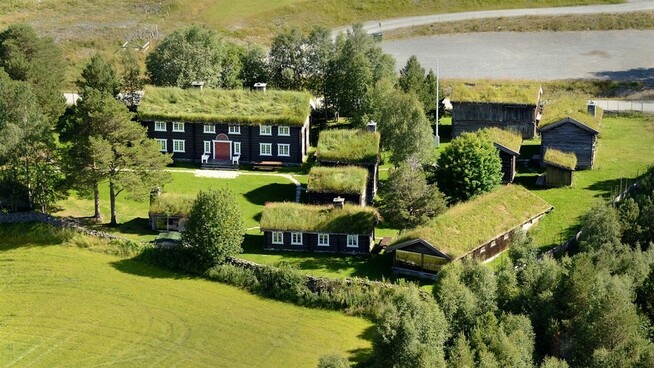 <p><b>NORGES NEST DYRESTE:</b> Dette gigantiske hyttekomplekset i Oppdal i Sør-Trøndelag er landets nest dyreste fjellhytte, med en prislapp på 19,5 millioner kroner.</p>