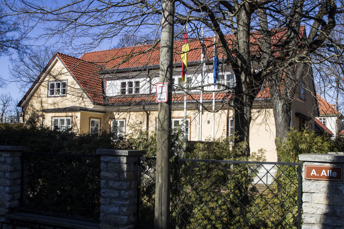 I GODT SELSKAP: Salström-Leyhs selskap Tuletorn Projekt eier også denne boligen i Tallins ambassadestrøk. Den var frem til mars 2016 belånt til 11,8 millioner kroner.